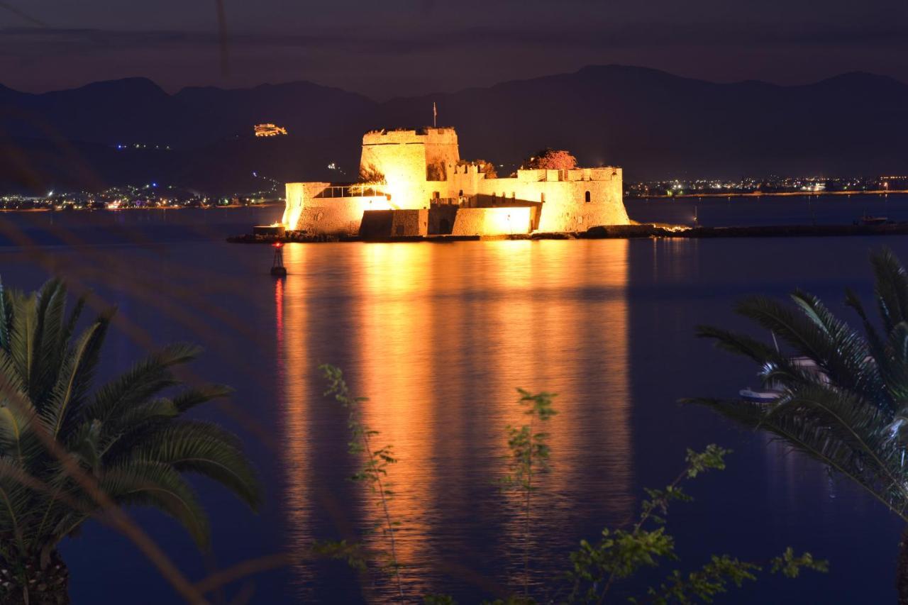 Margietta'S Suites Nafplio Bagian luar foto