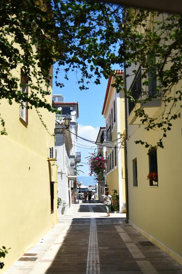 Margietta'S Suites Nafplio Bagian luar foto